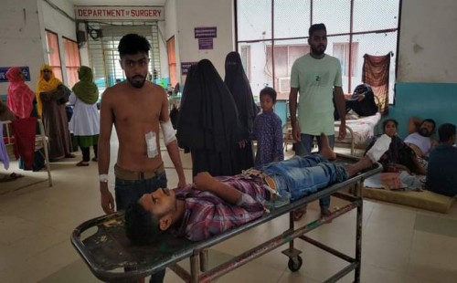 বগুড়ায় কোটা সংস্কার আন্দোলনে ককটেল হামলা, আহত ৪ শিক্ষার্থী 