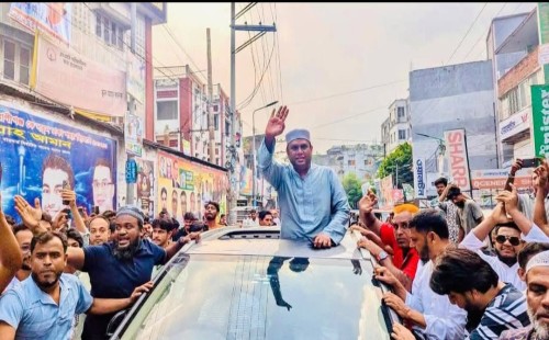 কেরানীগঞ্জে রেজাউল কবীর পলের গণসংযোগে জনতার ঢল 