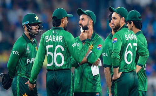 বিশ্বকাপে টিকে থাকতে আজ পাকিস্তানের ‘বাঁচামরার’ ম্যাচ 